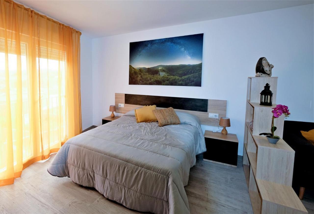 Gegant De Pedra Apartaments Adzaneta Екстер'єр фото