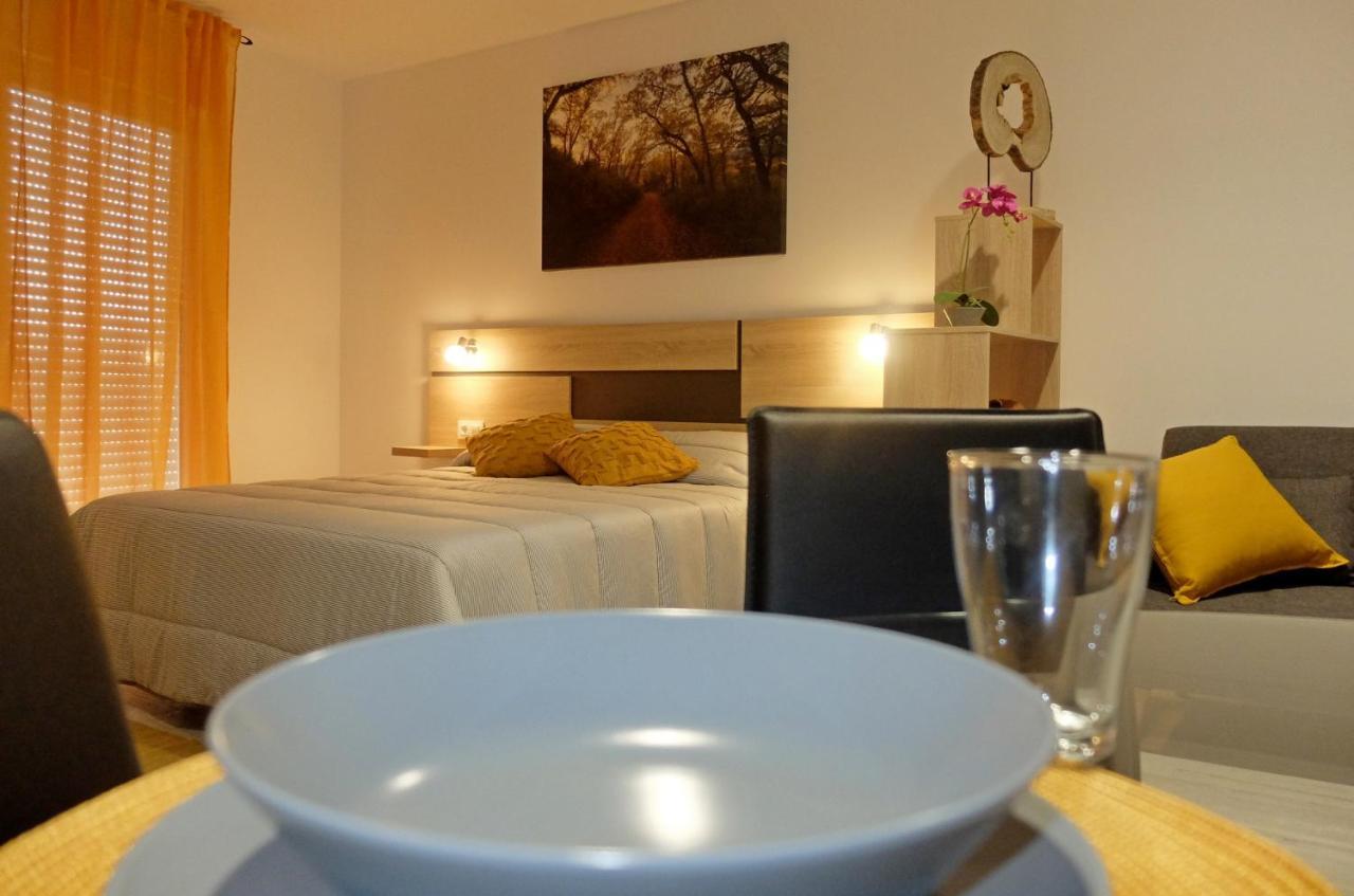 Gegant De Pedra Apartaments Adzaneta Екстер'єр фото