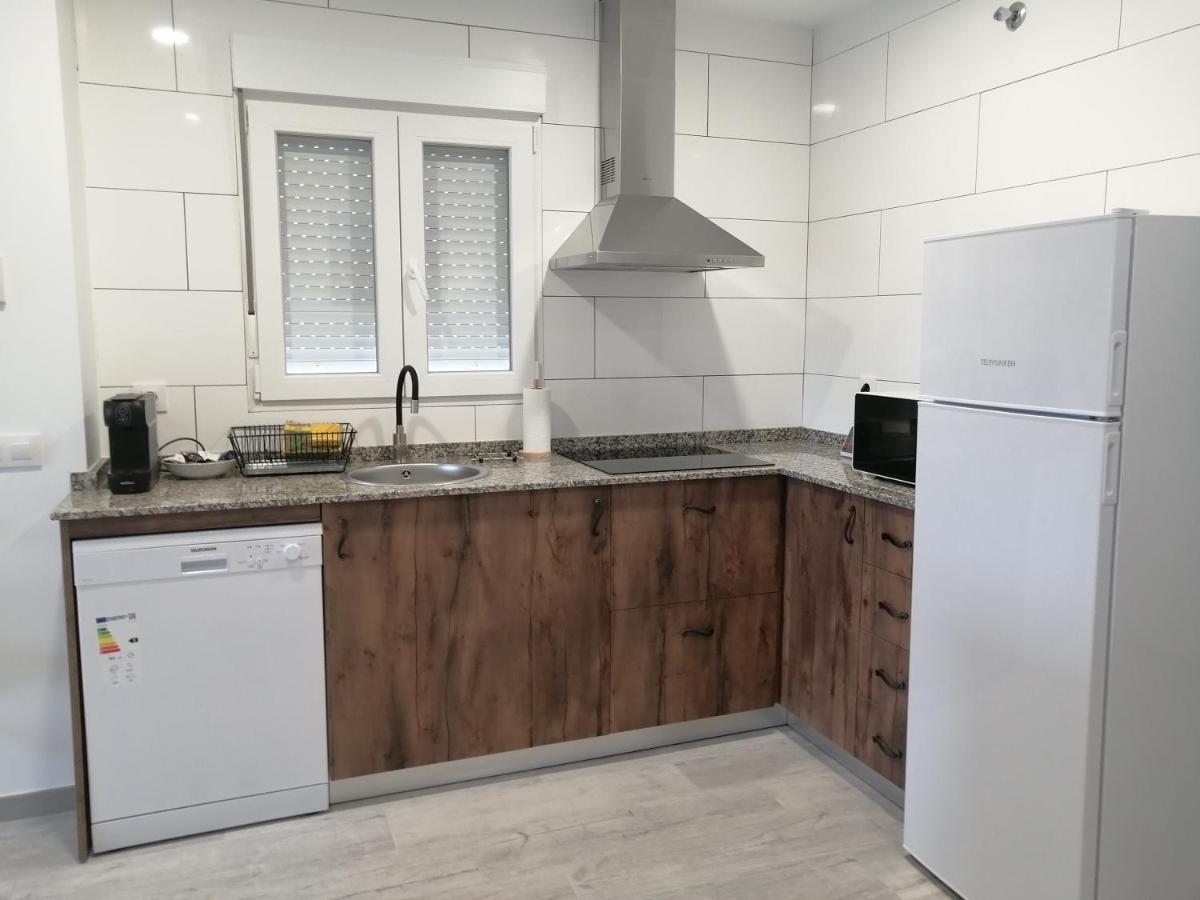 Gegant De Pedra Apartaments Adzaneta Екстер'єр фото