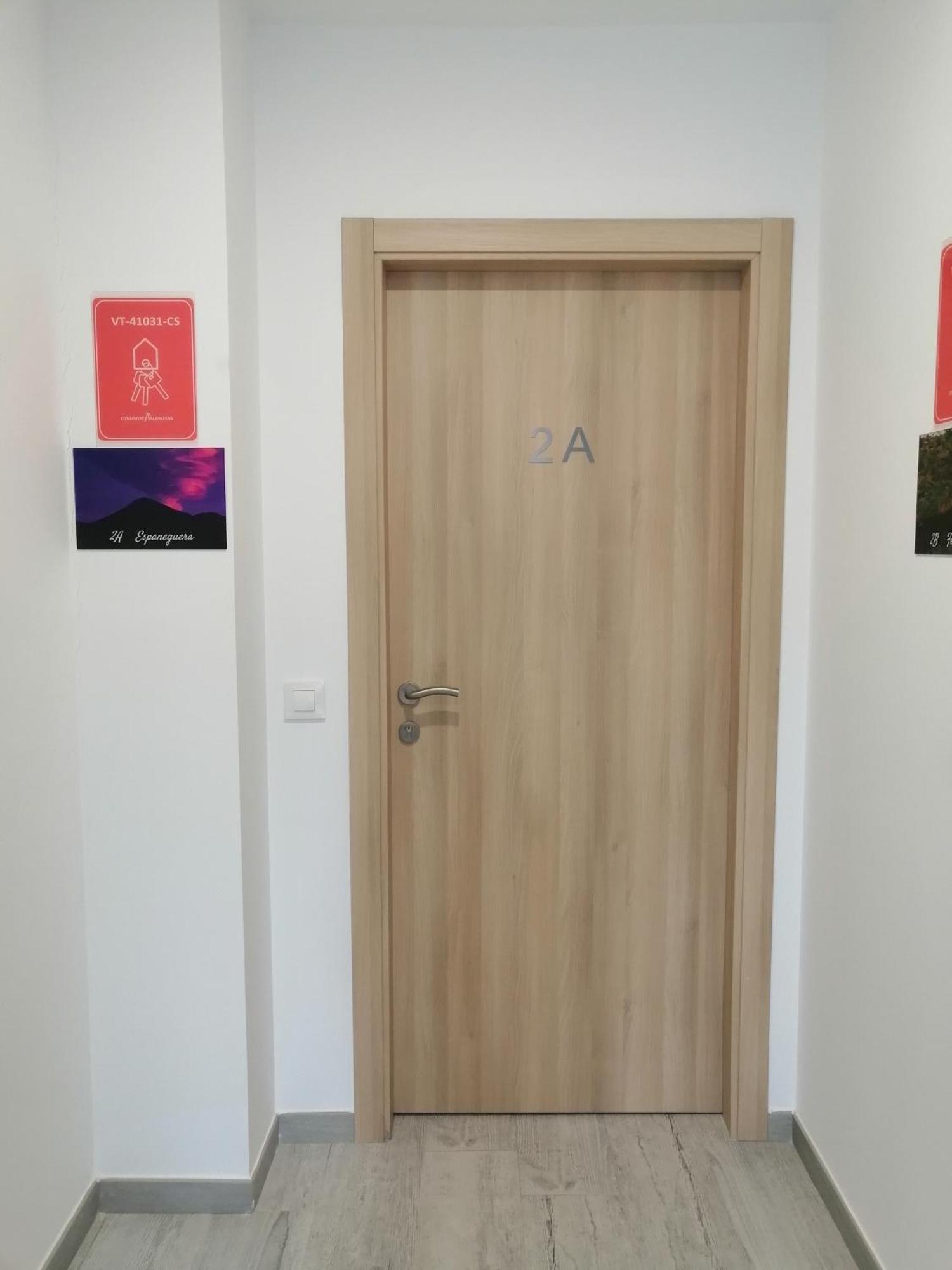 Gegant De Pedra Apartaments Adzaneta Екстер'єр фото